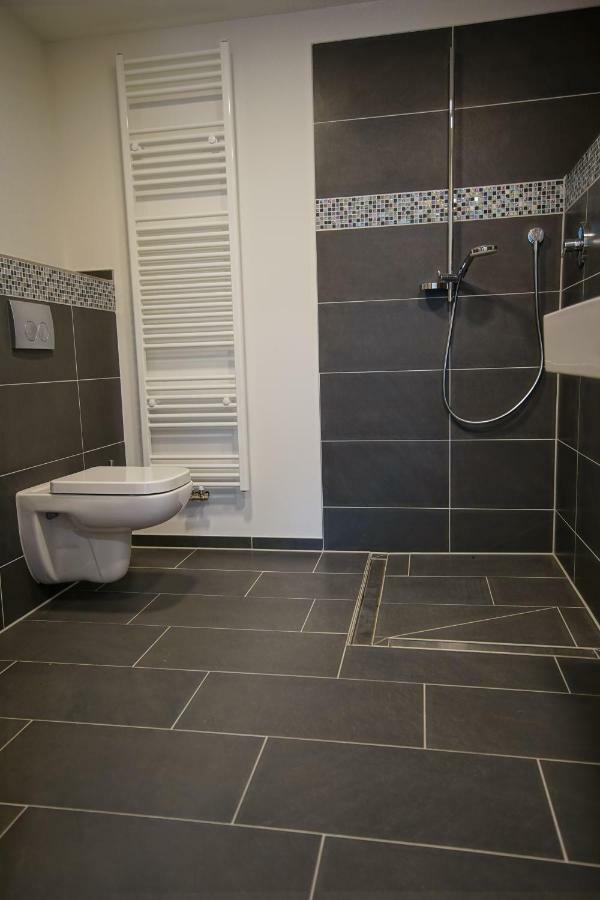 Gaestewohnung Hardinghaus Am Teich 워렌도르프 외부 사진