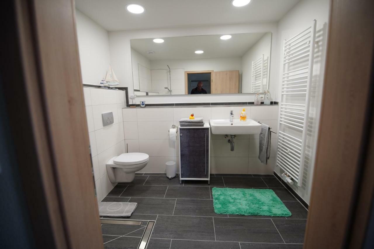 Gaestewohnung Hardinghaus Am Teich 워렌도르프 외부 사진